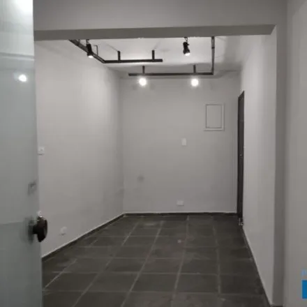 Rent this 1studio house on Avenida Santo Amaro 3623 in Campo Belo, São Paulo - SP