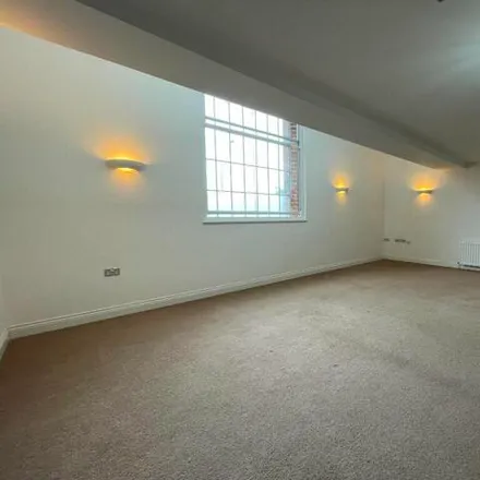 Image 2 - Trevithick Court, Lonsdale, Wolverton, MK12 5FL, United Kingdom - Apartment for rent