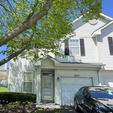 Rent this 2 bed townhouse on 1299 Denver Court in Naperville, IL 60540