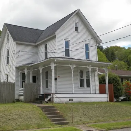 Buy this 3 bed house on 115 State Street in Punxsutawney, PA 15767