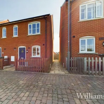 Buy this 2 bed house on Beeston Lane in Buckinghamshire, HP19 9DR