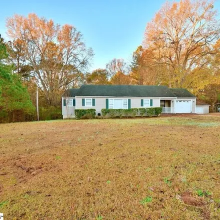 Buy this 3 bed house on 402 Meadow Drive in Abbeville, SC 29620