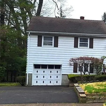 Buy this 3 bed house on 662 Forest Avenue in Paramus, NJ 07652