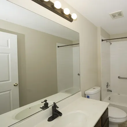 Image 7 - 703 Crossing Way, St. Charles, IL 60174, USA - Townhouse for rent