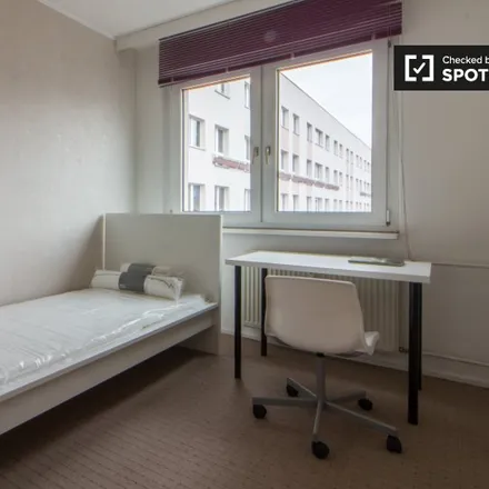Rent this 4 bed room on Keibelstraße 38 in 10178 Berlin, Germany