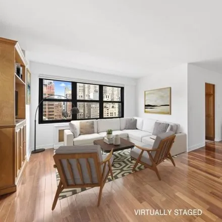 Image 4 - The Eastmore, East 76th Street, New York, NY 10021, USA - Condo for sale