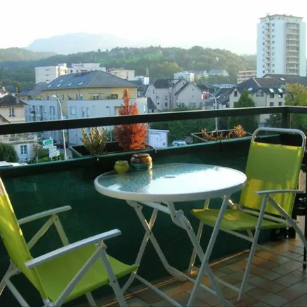 Image 8 - 110 Quai Pierre Bayard, 73000 Chambéry, France - Apartment for rent