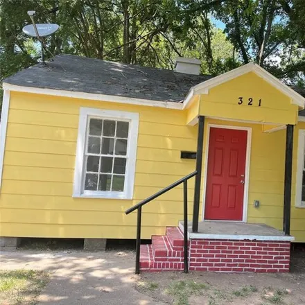 Buy this 5 bed house on 357 Edwards Street in Bossier City, LA 71111