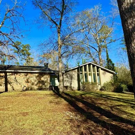 Buy this 3 bed house on 144 Pinecrest Drive in Baldwin County, GA 31061