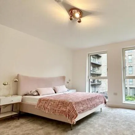 Image 7 - Cantwell House, Memorial Walk, London, E13 9GL, United Kingdom - Room for rent