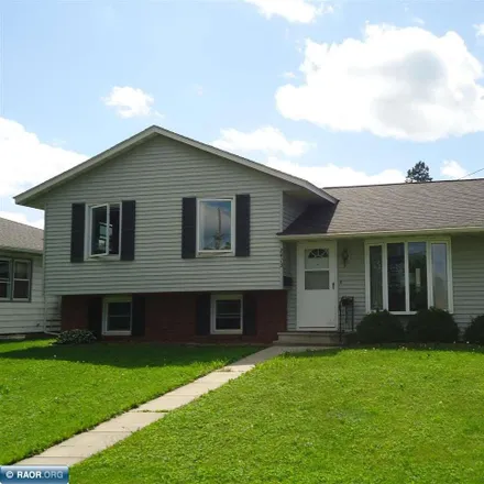 Buy this 3 bed house on 713 8th Avenue in Hibbing, MN 55746