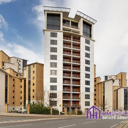Image 2 - Wingrove Road North, Newcastle upon Tyne, NE4 9EB, United Kingdom - Apartment for rent