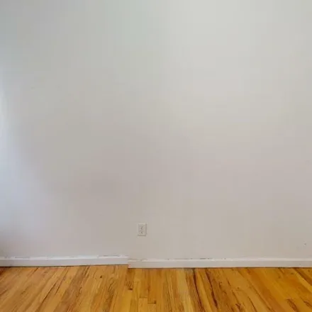 Rent this 2 bed apartment on 324 East 91st Street in New York, NY 10128