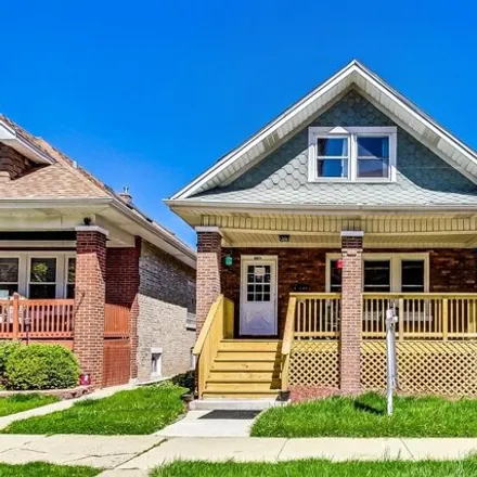Buy this 4 bed house on 6024 West Grace Street in Chicago, IL 60634