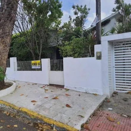 Buy this 3 bed house on Rua Senador Soares Meireles 123 in Casa Amarela, Recife -