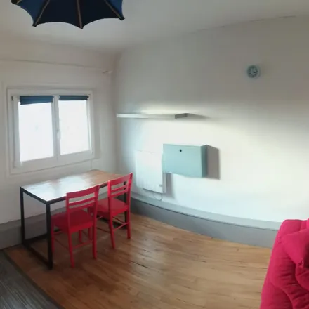 Image 3 - 1 Rue Babeuf, 80000 Amiens, France - Apartment for rent