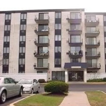 Buy this 2 bed condo on 9731 Terrace Drive in Niles, IL 60714