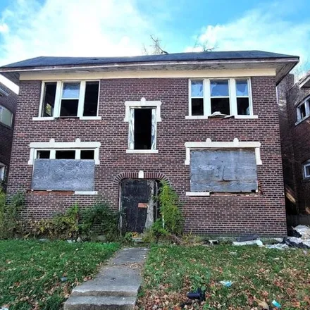 Buy this 4 bed house on 4012 Garfield Avenue in St. Louis, MO 63113