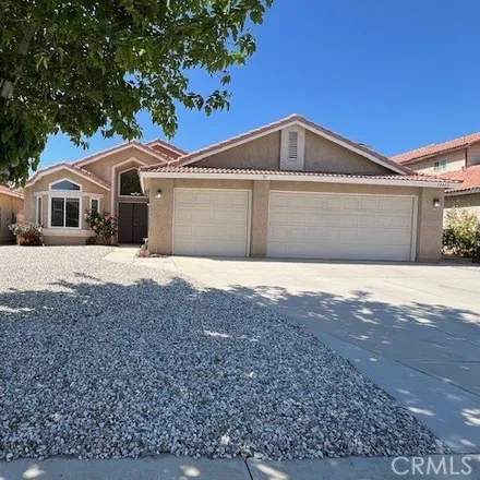 Rent this 3 bed house on 14427 La Crescenta Avenue in Victorville, CA 92392