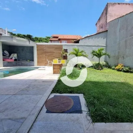 Buy this 3 bed house on Rua Raul Correa de Araújo in Piratininga, Niterói - RJ