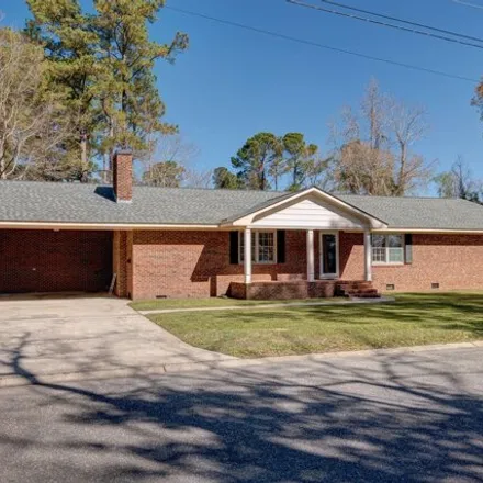 Buy this 3 bed house on 162 West Murphy Street in Wallace, Duplin County