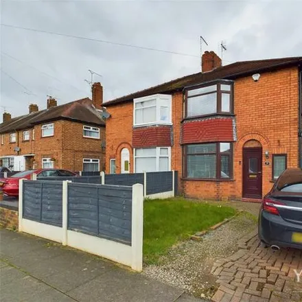 Buy this 3 bed duplex on Davenport Avenue in Crewe, CW2 6LQ