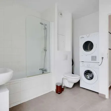 Rent this 4 bed apartment on Entrepôt Macdonald in Passage Susan Sontag, 75019 Paris