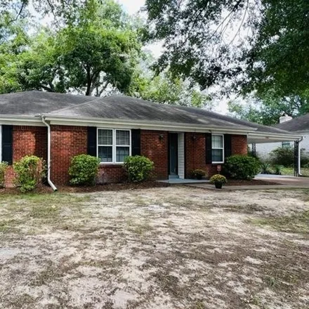 Buy this 3 bed house on 2882 Springland Street in Memphis, TN 38134