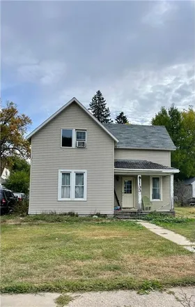 Buy this 4 bed house on 1133 Miller Avenue in Windom, MN 56101