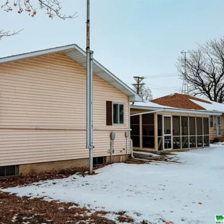 Image 2 - 192 West Juniper Street, Menno, Hutchinson County, SD 57045, USA - House for sale