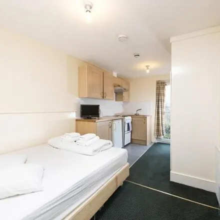 Rent this studio apartment on Welby in 37 Belsize Avenue, London
