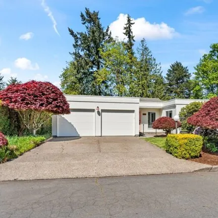 Buy this 4 bed house on 2911 Southwest Plum Court in Portland, OR 97219