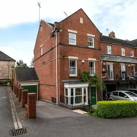 Buy this 4 bed townhouse on unnamed road in Belper CP, DE56 1HH