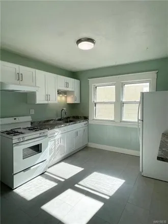 Image 4 - 201 Lovering Avenue, Buffalo, NY 14216, USA - Apartment for rent