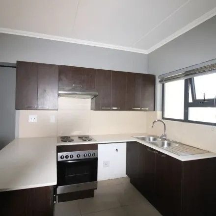 Image 5 - 2 Myrtle Road, Johannesburg Ward 94, Randburg, 2191, South Africa - Apartment for rent