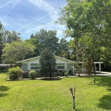 Buy this 3 bed house on 2862 Southeast 7th Street in Ocala, FL 34471