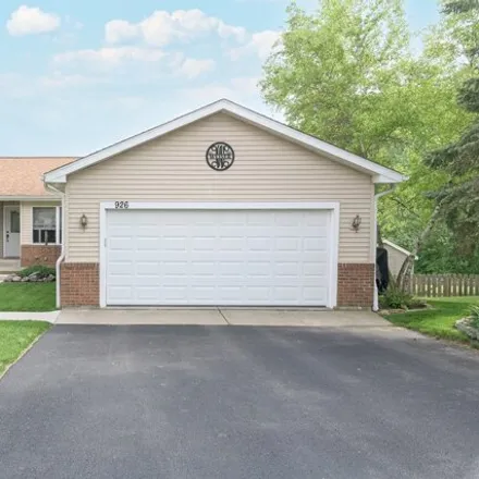 Buy this 4 bed house on 998 Summer Hill Court in Antioch, IL 60002