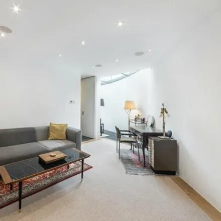 Rent this 3 bed house on 7 Cadogan Terrace in London, E9 5EQ