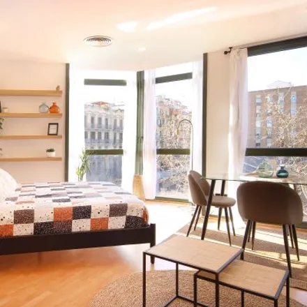 Image 5 - Carrer de Villarroel, 148, 08036 Barcelona, Spain - Apartment for rent