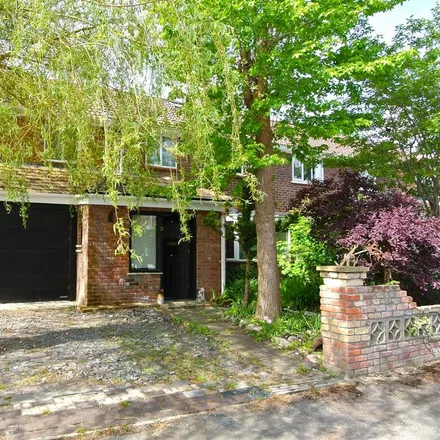 Rent this 4 bed house on Ascot Stud Farm in Beechwood Close, Bracknell Forest