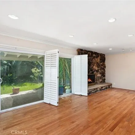 Image 5 - Gaviota Court, Los Angeles, CA 91436, USA - House for sale