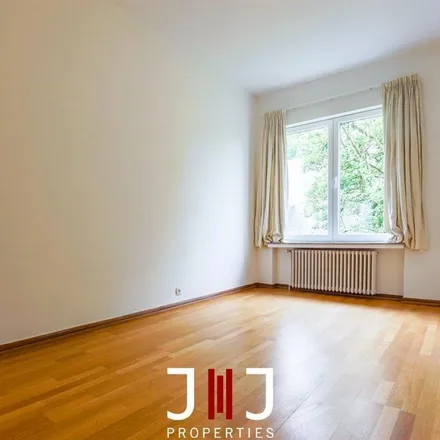 Rent this 5 bed apartment on Avenue de Lothier - Lotharingenlaan 4 in 1150 Woluwe-Saint-Pierre - Sint-Pieters-Woluwe, Belgium