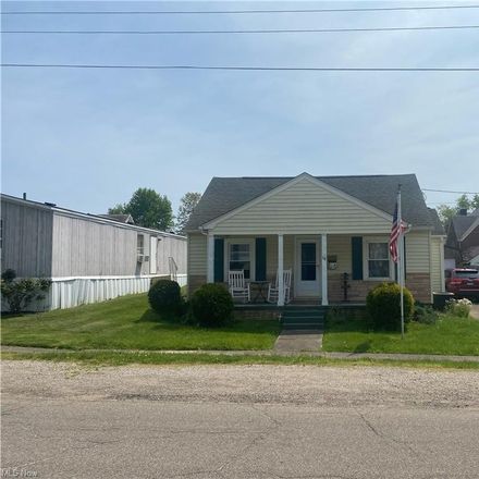 Rent this 2 bed house on 58 East King Street in South Zanesville, Muskingum County