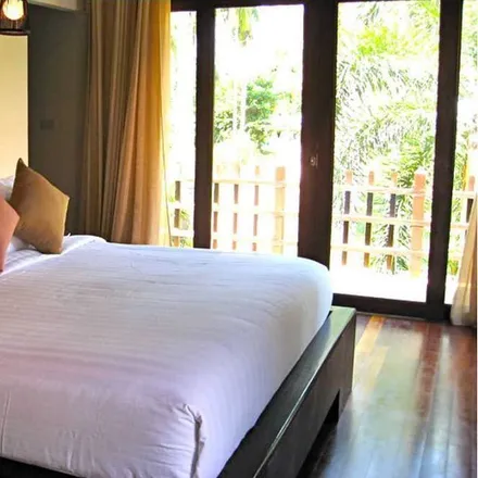 Rent this 4 bed house on Ko Samui in Surat Thani Province, Thailand