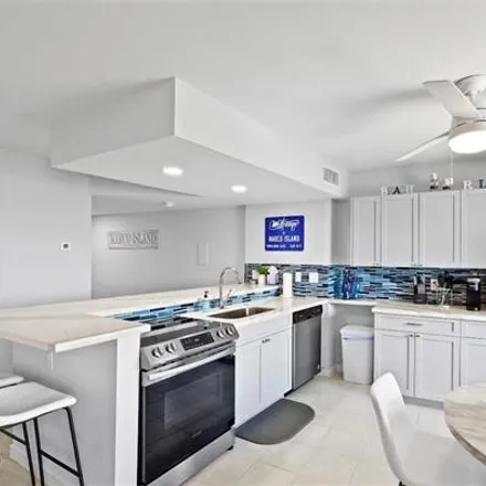 Image 6 - 1099 Bald Eagle Drive, Marco Island, FL 34145, USA - Condo for sale