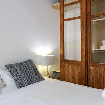 Rent this 1 bed apartment on Palau del Temple in Carrer d'Entença, 46003 Valencia