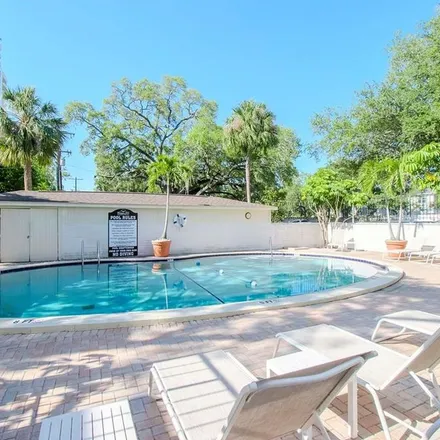 Rent this 1 bed apartment on Bayshore Trace Apartmetns in 3325 Bayshore Boulevard, Tampa