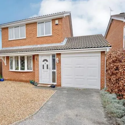 Buy this 3 bed house on Thirlmere in Huntingdonshire, PE29 6UJ