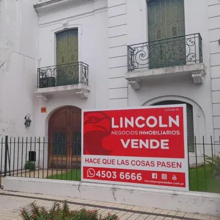Buy this 4 bed house on Habana 4036 in Villa Devoto, C1419 GGI Buenos Aires