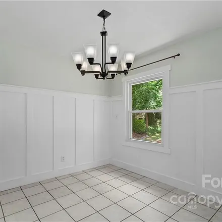 Image 9 - 18 Grandview Circle, Sand Hill, Asheville, NC 28806, USA - House for sale